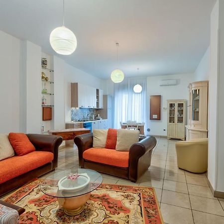 Casa Vacanza Binario 35 Ceglie Messapica Buitenkant foto