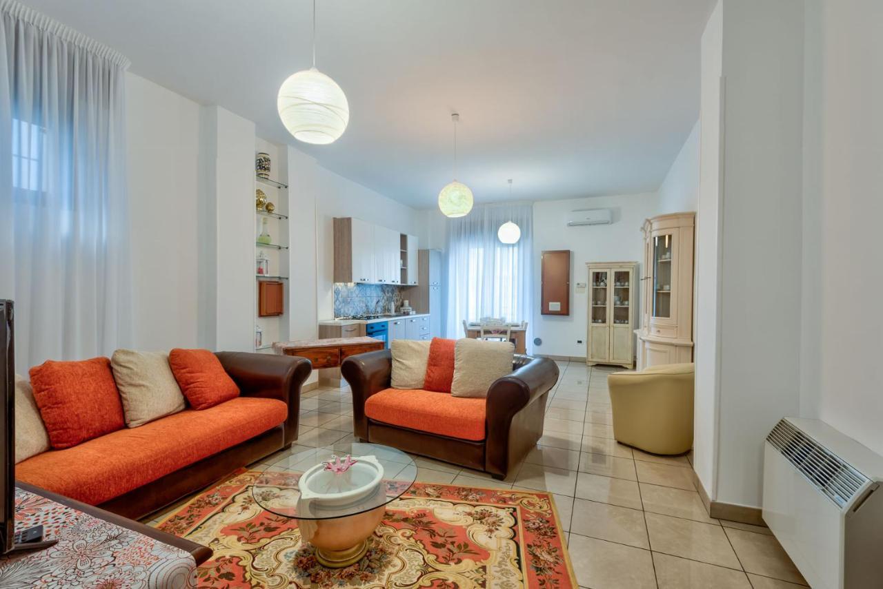 Casa Vacanza Binario 35 Ceglie Messapica Buitenkant foto