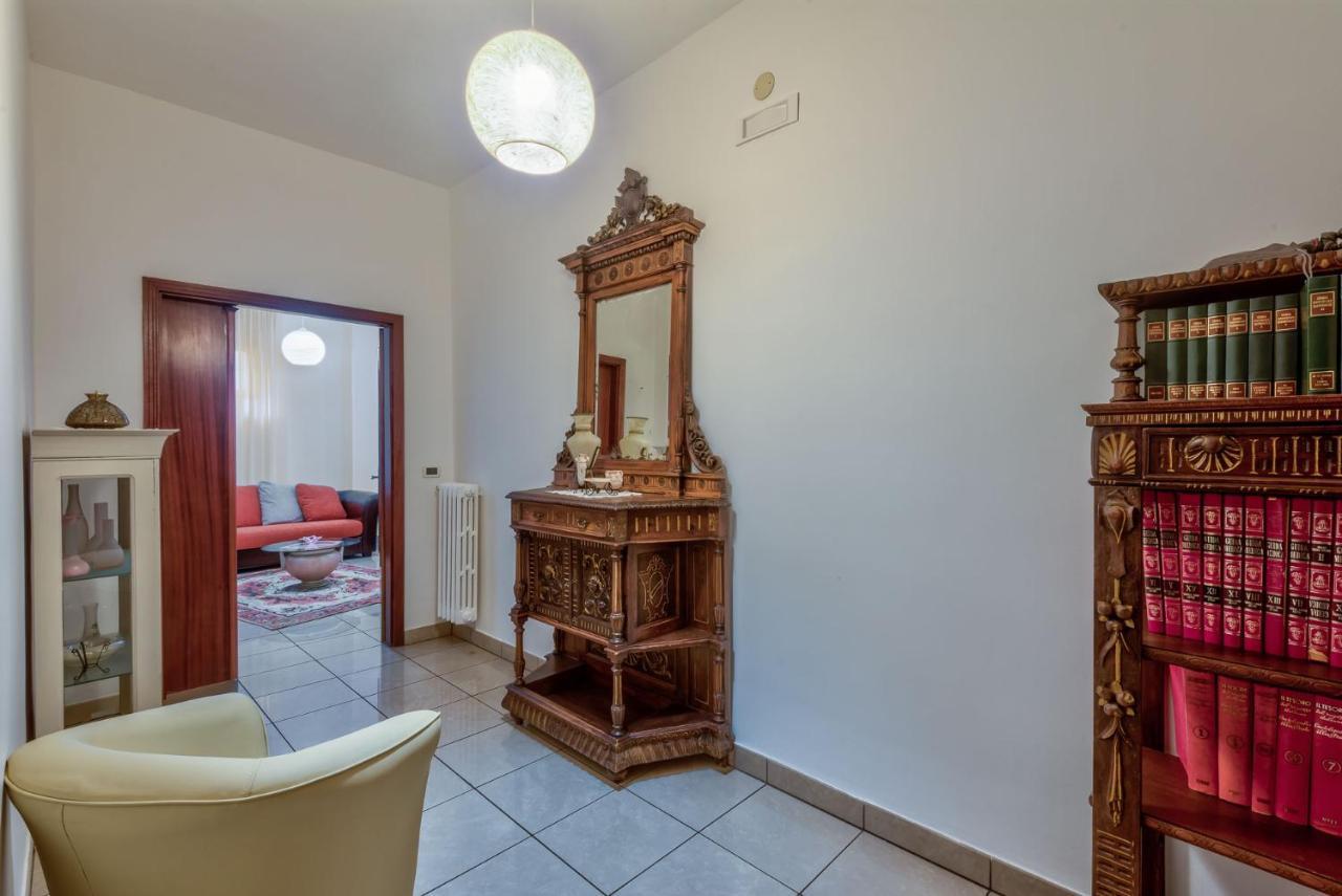 Casa Vacanza Binario 35 Ceglie Messapica Buitenkant foto