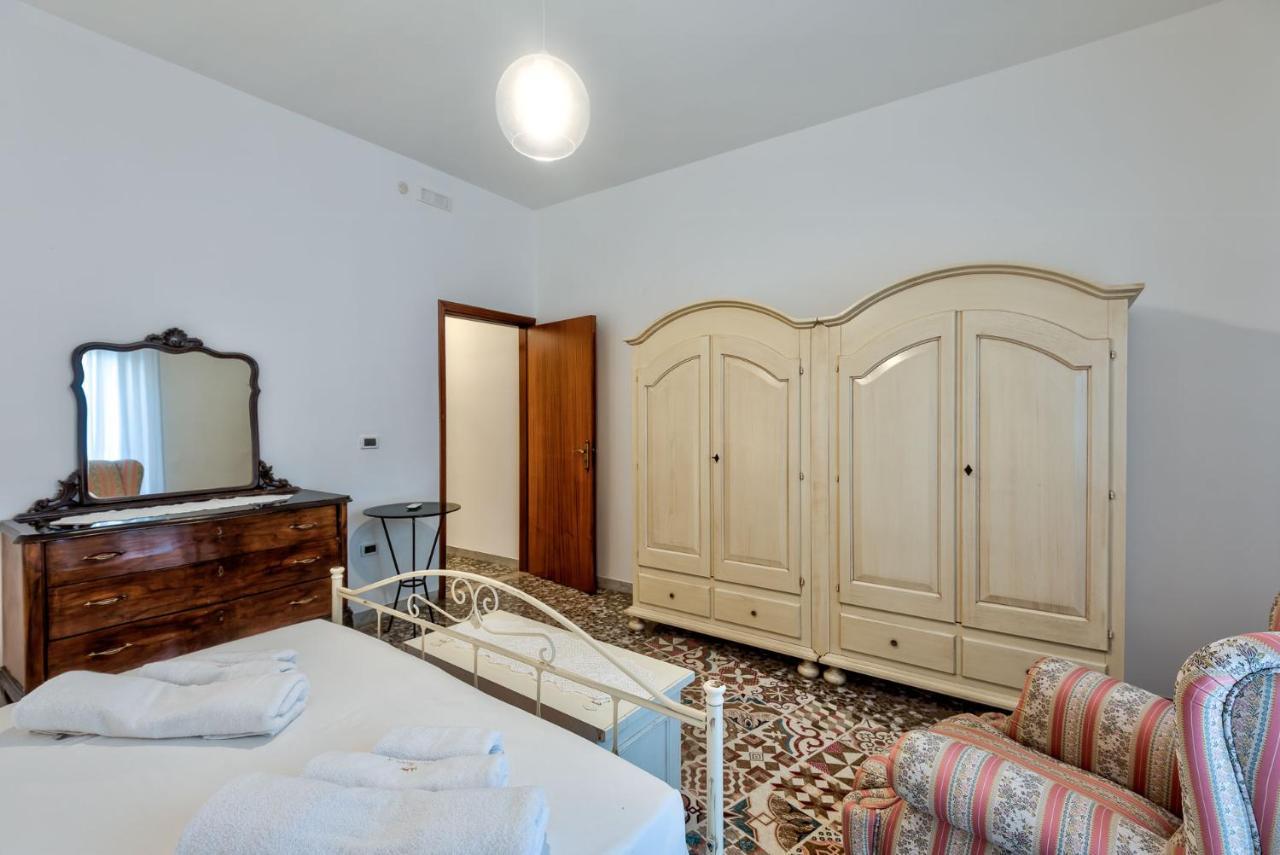 Casa Vacanza Binario 35 Ceglie Messapica Buitenkant foto